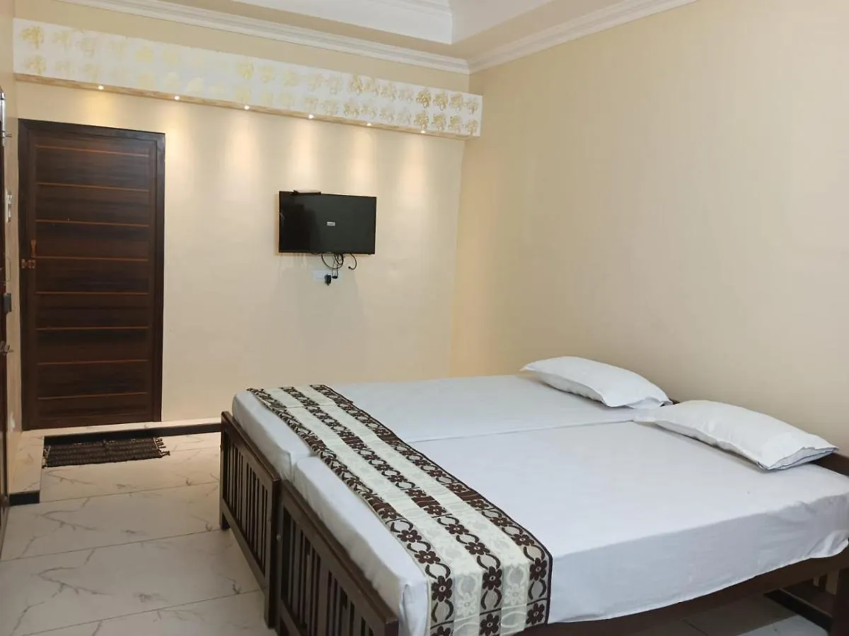 Sri Padmanabha Tourist Home Thiruvananthapuram 0*,