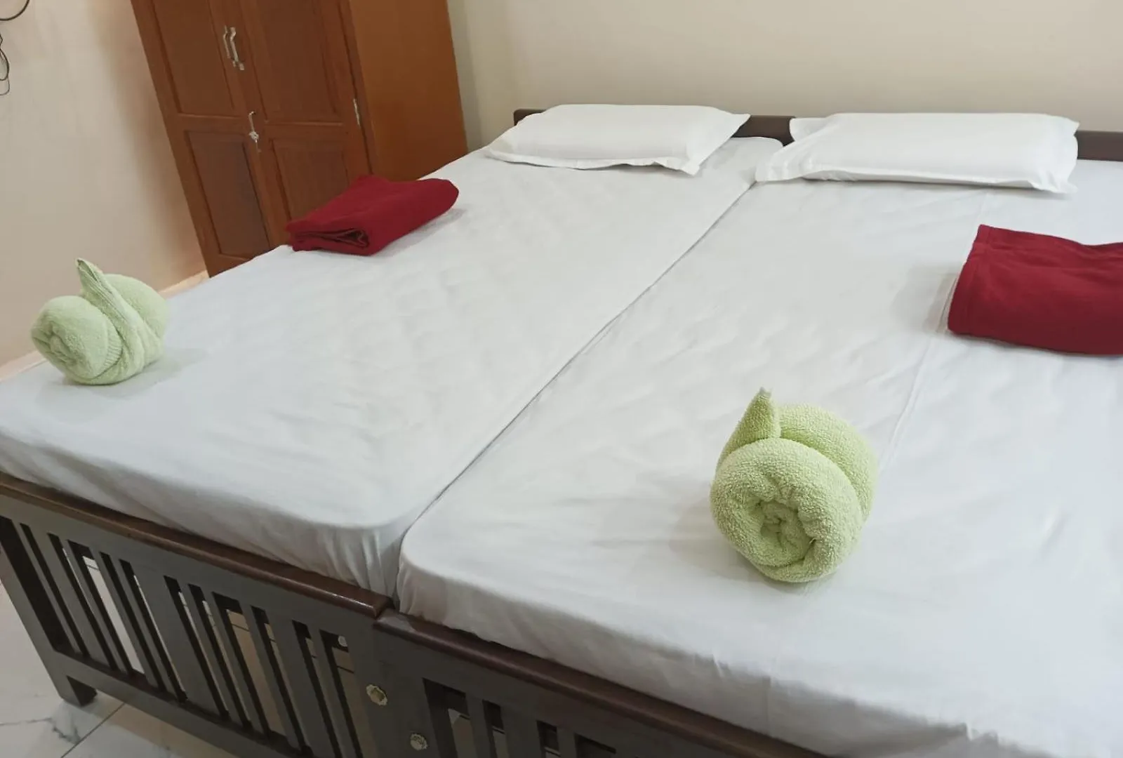 Sri Padmanabha Tourist Home Thiruvananthapuram 0*,  India